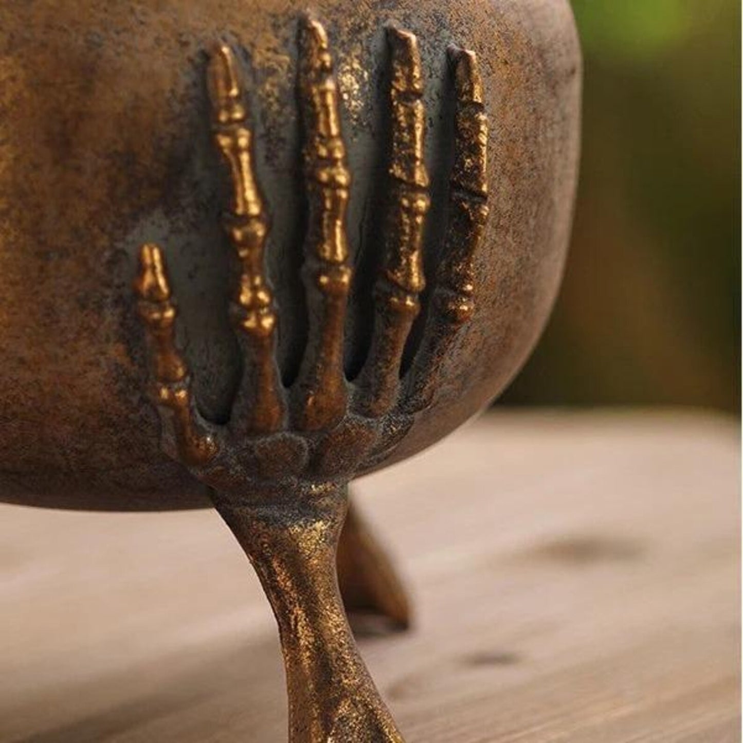 Orion Rustic Vase – Vintage Sculpted Metal Planter