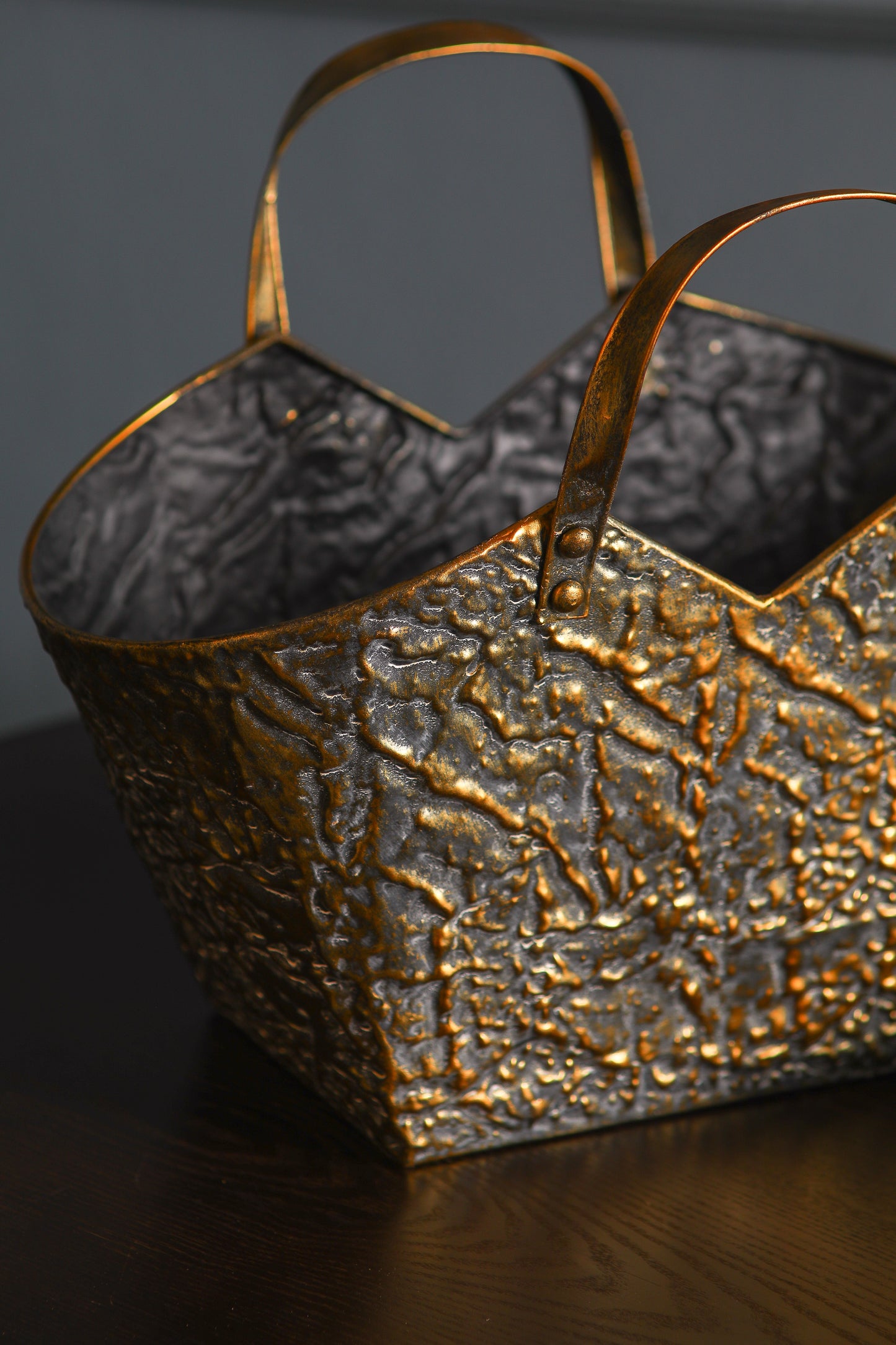 Antique Gold Textured Metal Basket Vase – Rustic Floral Home Décor Basket