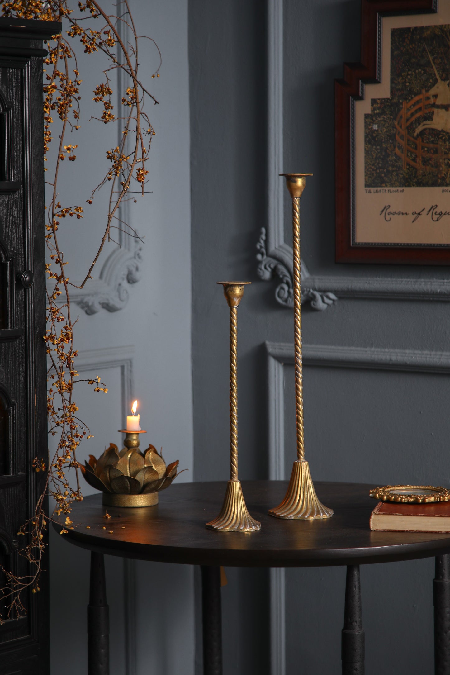 Antique Gold Spiral Taper Candle Holder – Elegant Fluted Metal Candle Stands