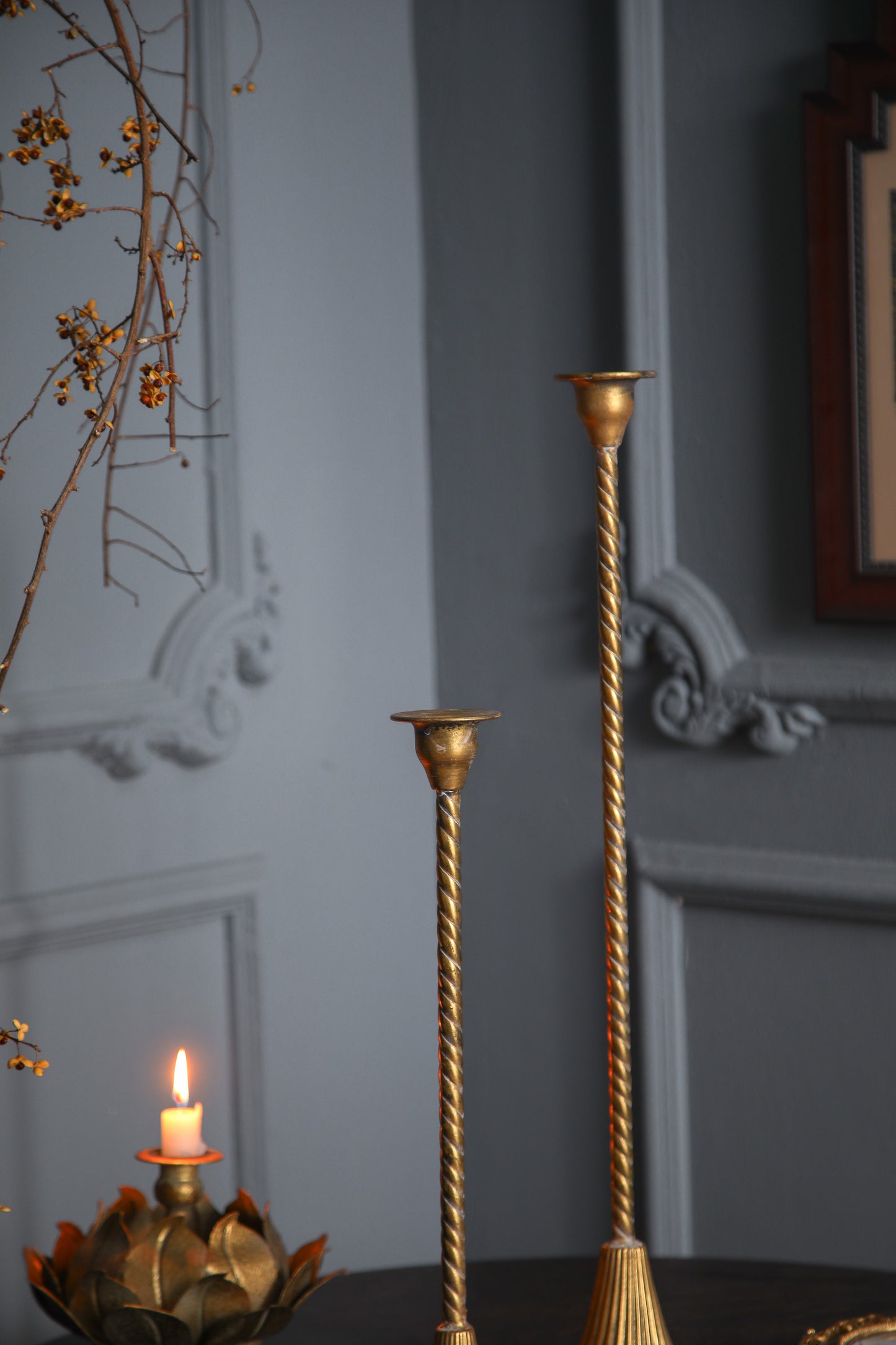 Antique Gold Spiral Taper Candle Holder – Elegant Fluted Metal Candle Stands