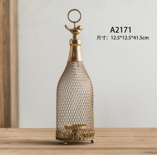 Vintage-inspired gold metal candle holder (Hanging)