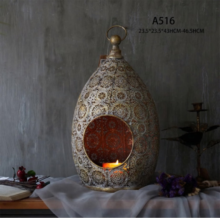 European-Style Retro Art Cutout Carvings Iron Candlestick Stand in