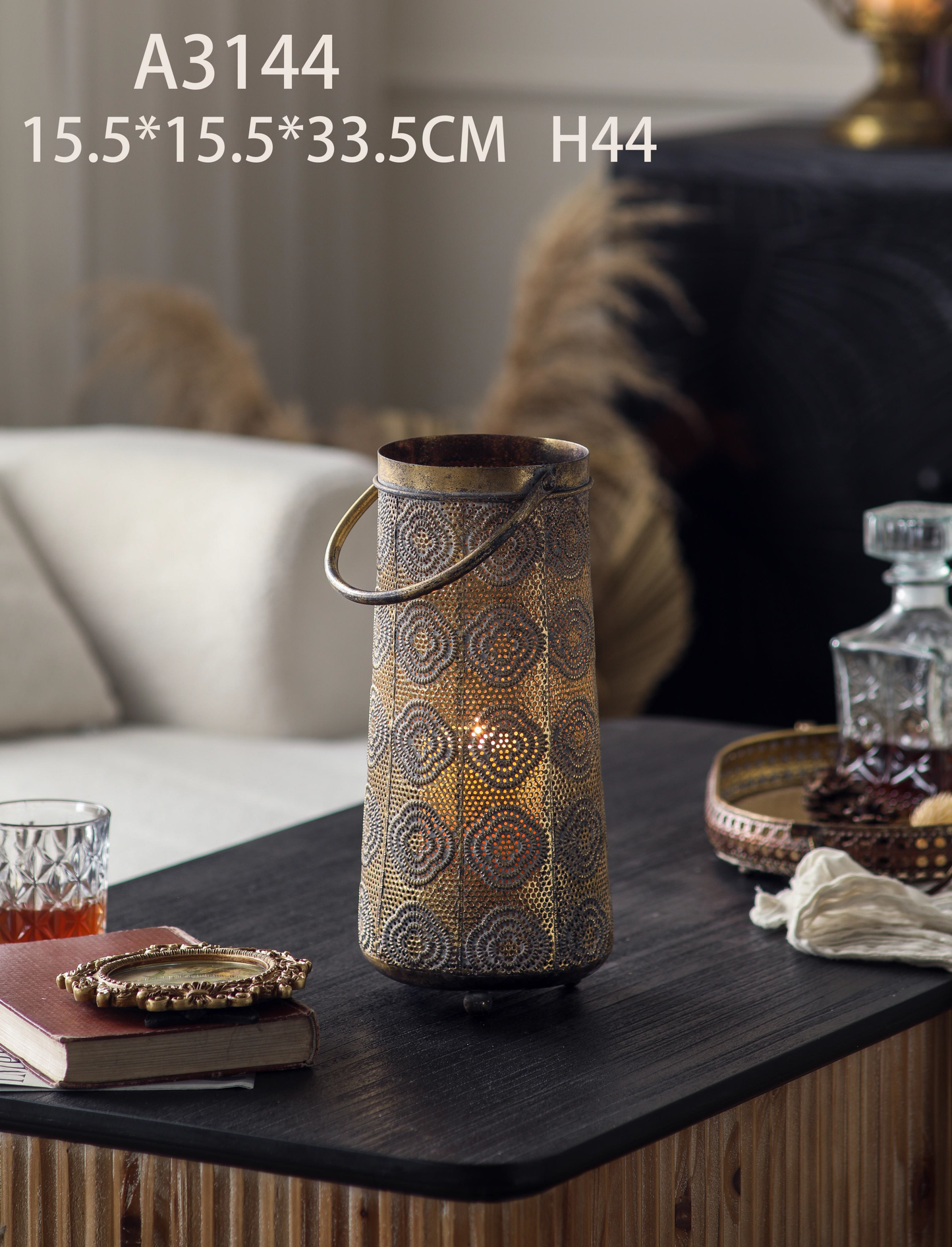 Metal Openwork lantern
