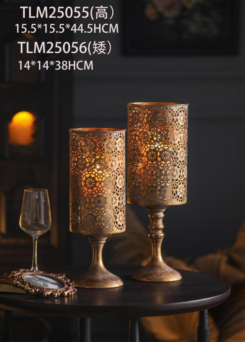Metal candle holder