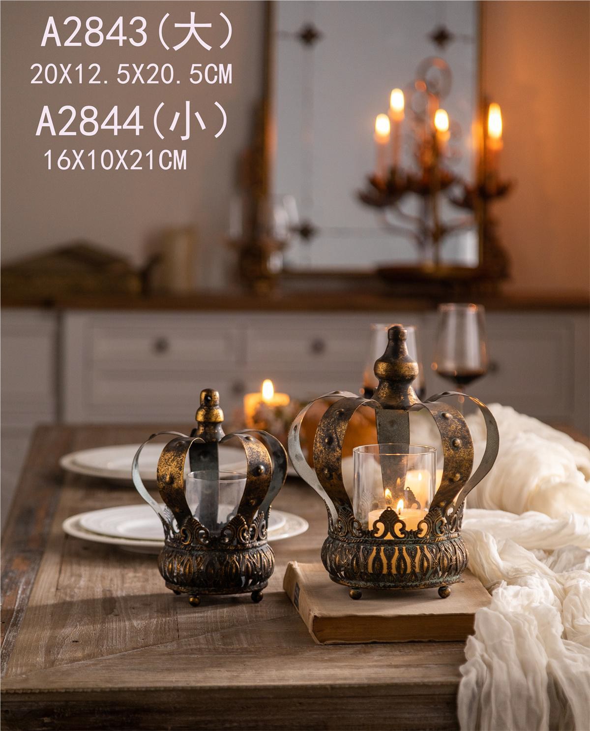 Rustic Crown Candle Holder – Vintage Royal Metal Lantern