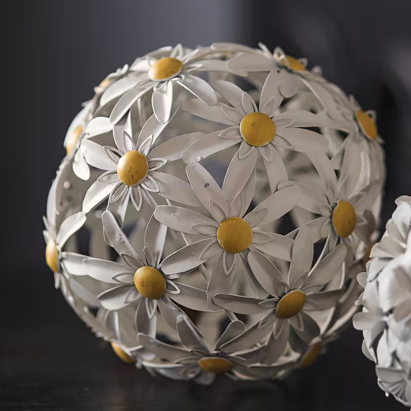 BloomSphere Metal Decor Set – Rustic Daisy Orb Duo