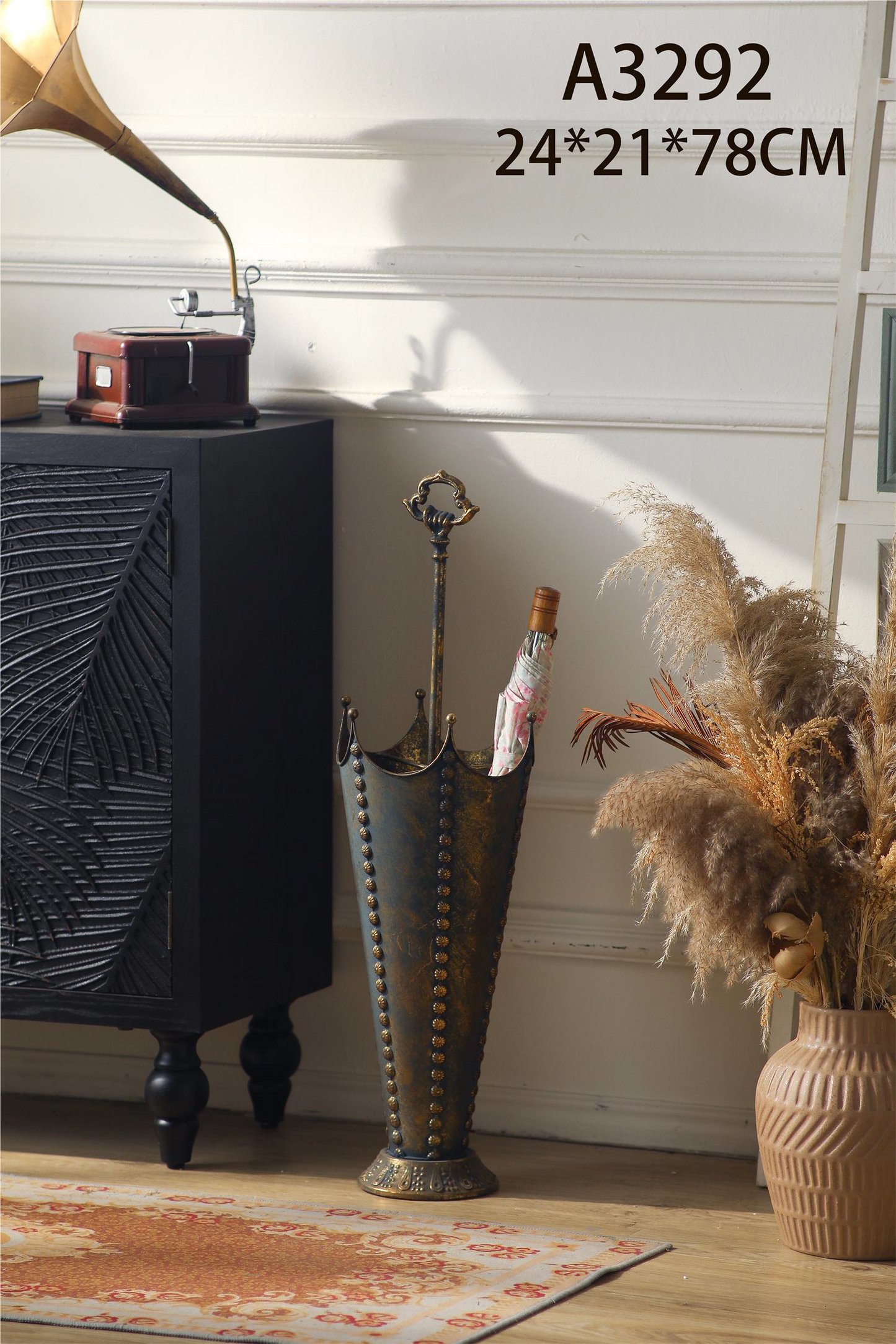 Regal Crown Metal Umbrella Stand – Vintage Rustic Floor Accent