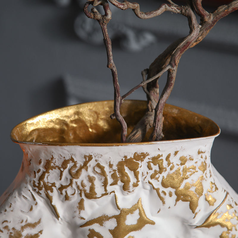Elegant White & Gold Textured Decorative Vase – Luxury Modern Statement Duo