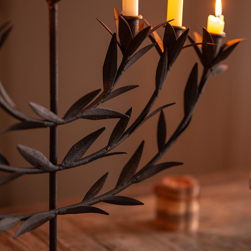 Rustic Leaf Branch Candelabra – 7 Arm Vintage Iron Candle Holder