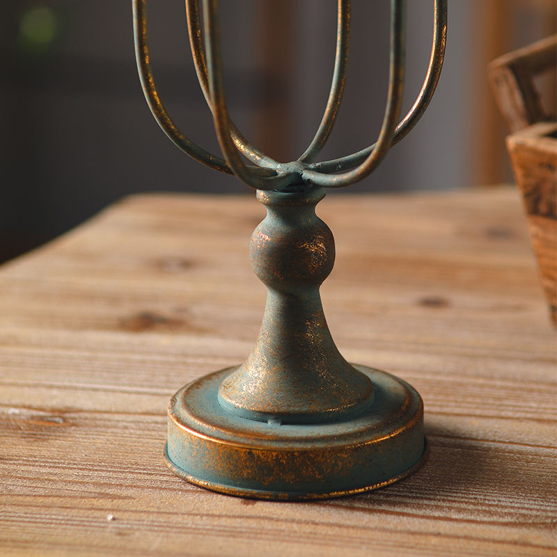 Vintage 5-Arm Metal Candelabra – Rustic Antique Gold Candle Holder Centerpiece
