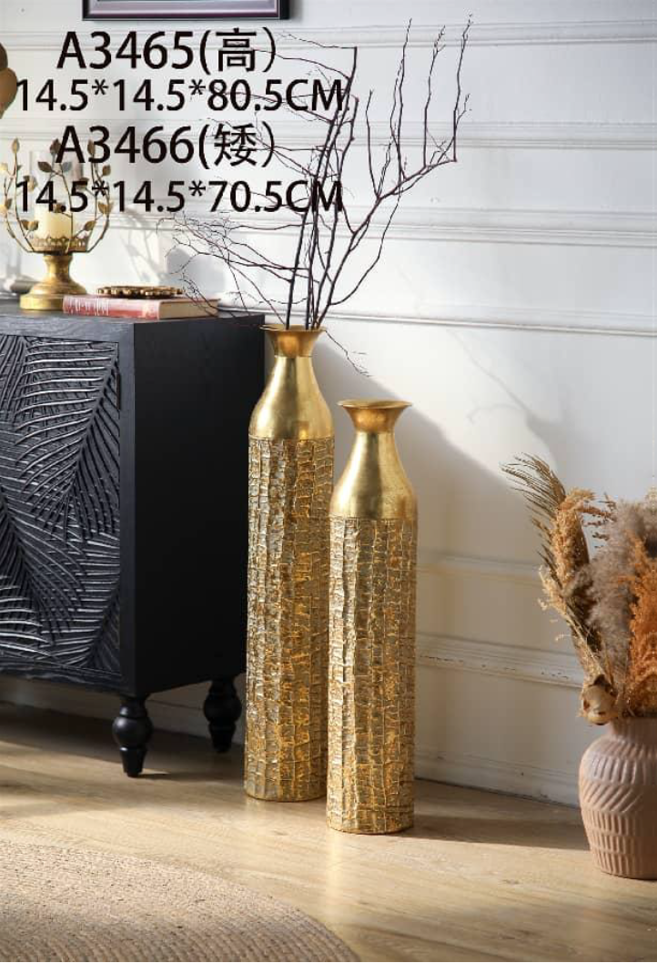 Tall Gold Textured Floor Vase – Luxury Metallic Statement Décor